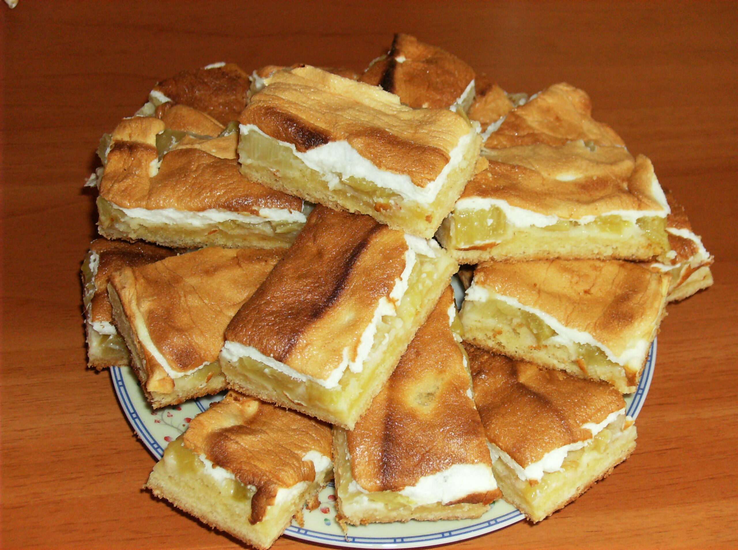 Bolo de ruibarbo